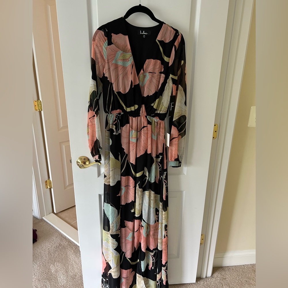 Pretty Floral dress- brand new with tags